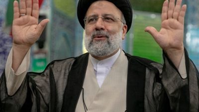 سقوط أم إسقاط؟ تحطم مروحية «رئيسي» تضع أمريكا في «قفص الاتهام»