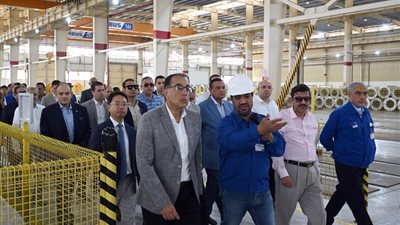 رئيس الوزراء: الصناعة والزراعة في مقدمة إصلاح المسار الاقتصادي