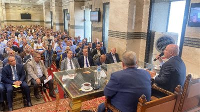 وزير النقل: لا وجود لمتقاعس أو متخاذل في «السكك الحديدية» ونطبق مبدأ الثواب والعقاب