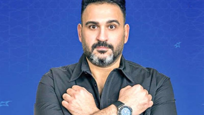 الفنان أكرم حسني