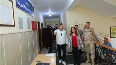 محافظ دمياط تتابع منظومة التصالح على المخالفات والتحصيل الإلكتروني