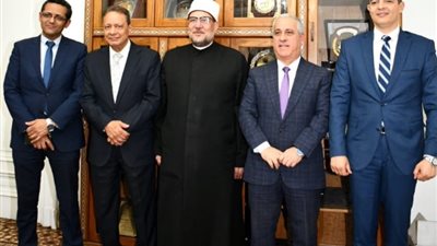 الأوقاف والإعلام يتفقان على وضع ضوابط مهنية لتغطية «الجنازات»