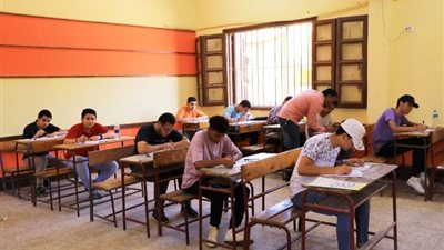 صفحات «الغش الإلكتروني» تنشر أسئلة امتحانات الشهادة الإعدادية بعدد من المحافظات