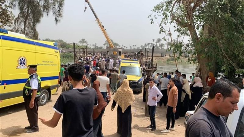 حادث غرق ميكروباص معدية أبو غالب - أرشيفية