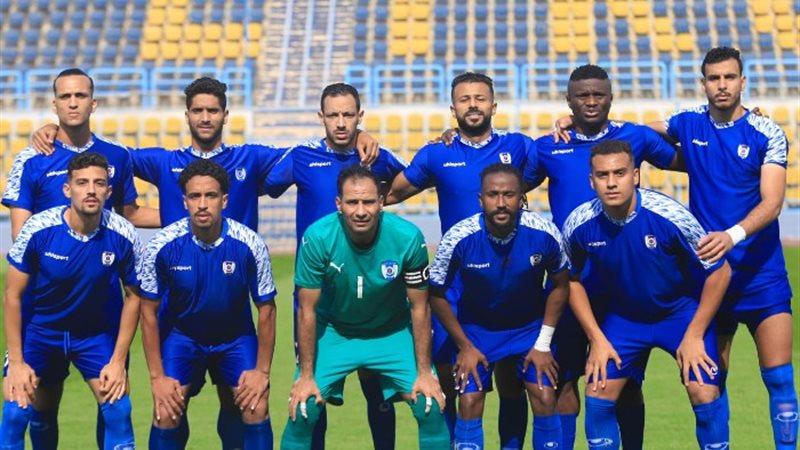 لاعبو منتخب السويس