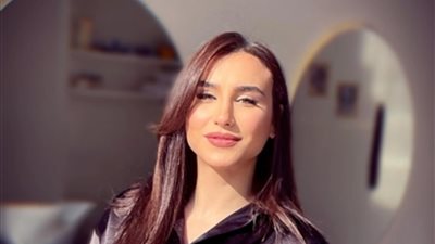 إخلاء سبيل سائق «أوبر» المتهم بمحاولة التحرش بالفنانة هلا السعيد