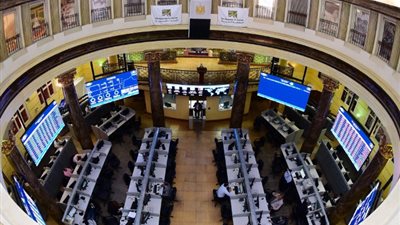 البورصة المصرية تبدأ الأسبوع بارتفاع جماعي للمؤشرات