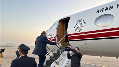 سامح شكري يتوجه إلى فرنسا لبحث وقف إطلاق النار في غزة