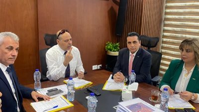 رئيس «عمال مصر» رفع المعاشات وحل أزمة متعثري تحاليل السموم