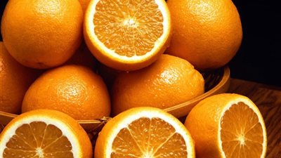 رغم الارتفاع لأعلى مستوى عالميًا، استقرار أسعار البرتقال محليًا