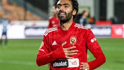 حسين الشحات، هل يحق للاعب الأهلي المشاركة في المباريات؟ خبير لوائح يوضح