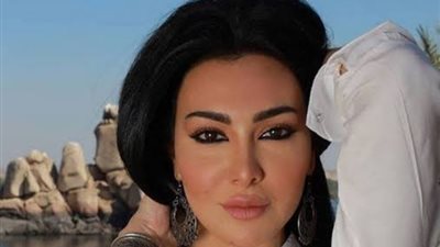 بسبب الدعوات، أزمة ميرهان حسين فى فرح ياسمين رئيس