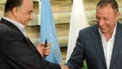 رئيس الاتحاد السكندري يشكر الخطيب بعد الموافقة على نقل نهائي سوبر السلة