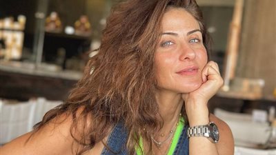 هيدي كرم، «موافقة أتجوز شخص من دين آخر.. وأنا مش مُدرسة عشان الناس تاخدني قدوة»