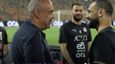 مجلس إدارة المتحدة للرياضة يزور منتخب مصر قبل مباراة بوركينا فاسو المؤهلة لكأس العالم