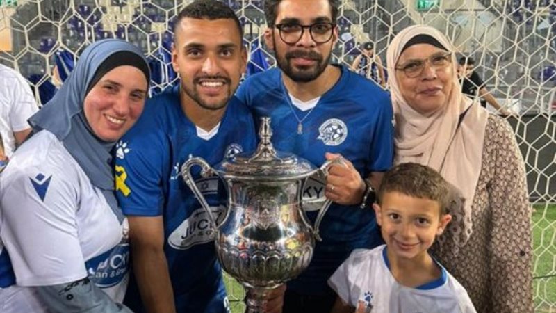 محمد هندي وعائلته من الاحتفال بالكأس