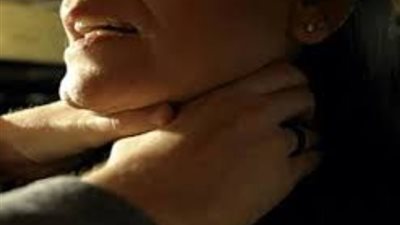 مستلقية على ظهرها بدون ملابس، مصرع فتاة على يد عشيقها بالخليفة