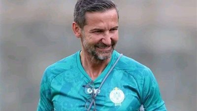 الألمان يتغنون بمدرب الرجاء، وزينباور على أعتاب الدوري الذهبي