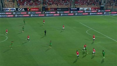 شاهد، حديث جانبي بين عاشور وناصر ماهر في ليلة فوز الفراعنة على بوركينا
