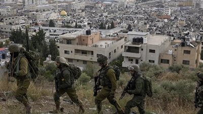 قوات الاحتلال تقتحم مخيم عقبة جبر في الضفة وتصيب 11 فلسطينيًا بجروح وكسور