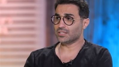 أحمد فهمي: «أنا طول عمري بتفائل بالسقا، وفرحان بوجود هشام ماجد» (خاص)