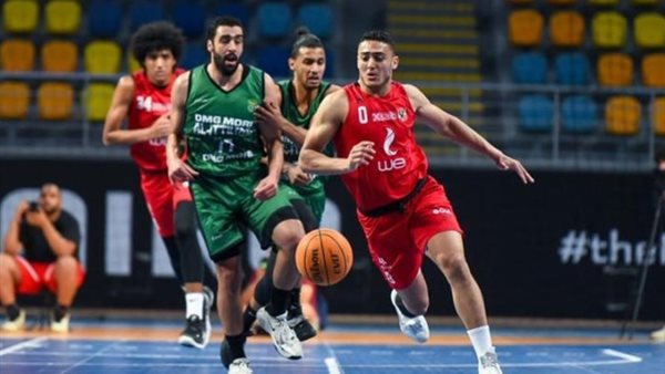 لاعبو الأهلي والإتحاد
