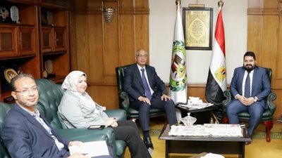 مباحثات مصرية باكستانية لزيادة التبادل التجاري والاستثماري المشترك