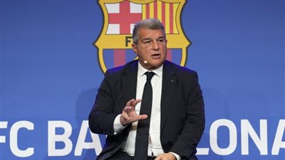 مقعد «لابورتا» على المحك، معارضون يطالبون بسحب الثقة من رئيس برشلونة