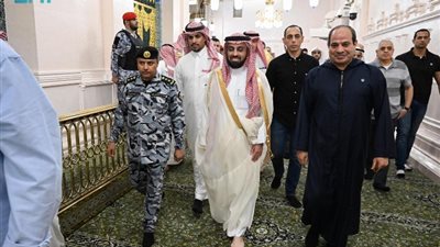 الرئيس السيسي يزور المسجد النبوي الشريف بالمدينة المنورة (صور)