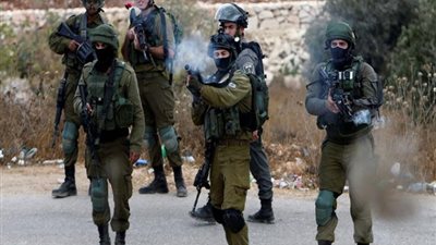 8 آلاف فلسطيني يؤدون صلاة العيد في الحرم الإبراهيمي