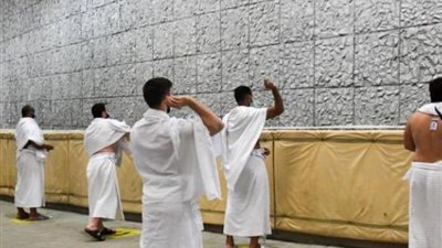 حجاج بيت الله الحرام يبدأون رمي الجمرات، ما هي جمرة العقبة الكبرى؟