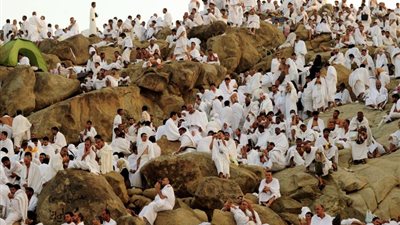 السعودية تعلن، أجراء 42.2 مليون مكالمة هاتفية في يوم عرفة
