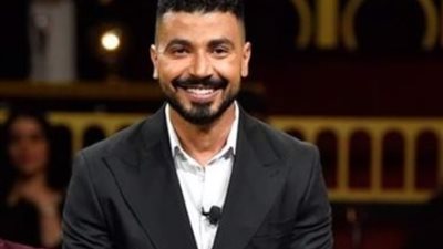 محمد أنور يستغل 