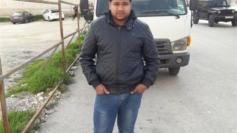 عزت وليد زغلي عثمان أبو حجر متغيب بالعراق