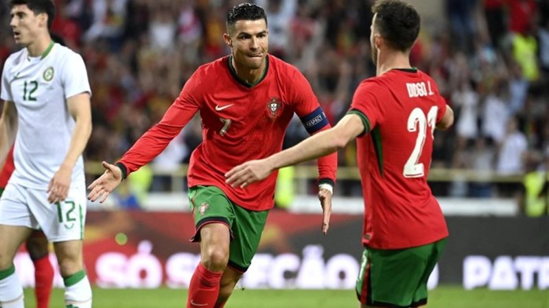 البرتغال والتشيك
