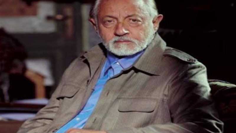 الفنان عبد العزيز مخيون