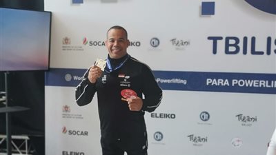 شريف عثمان يحصد فضية رفع الأثقال البارالمبي ويتأهل لباريس 2024