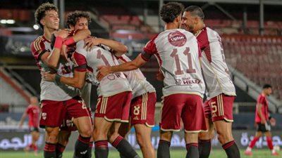 كولر يحفز لاعبي الأهلي قبل مواجهة الزمالك في قمة الدوري