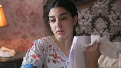 جيهان خليل تشارك صورا جديدة من مسلسل «حرب نفسية»