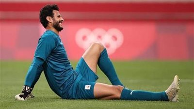 مصدر بالأهلي يكشف موقف النادي من رحيل محمد الشناوي للدوري السعودي