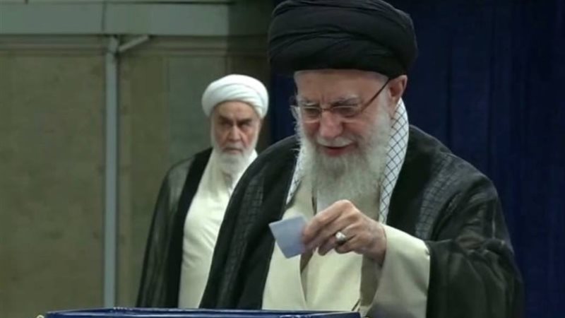 المرشد الأعلى في إيران، على خامنئي