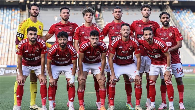 لاعبو الأهلي