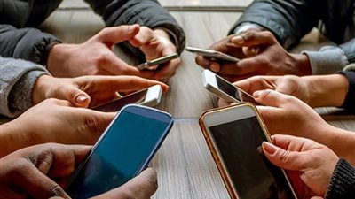 على طريقة البلوجر، أفضل 4 هواتف في الكاميرا