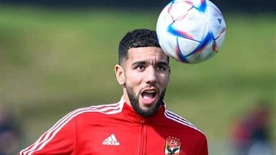 لو رفضه الأهلي، تعرف على وجهة أحمد قندوسي ضمن العروض الدولية
