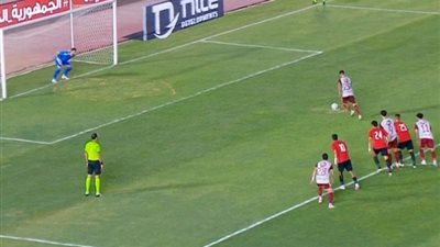 غرائب وعجائب كرة القدم، طاهر طاهر يهدر ركلة جزاء للأهلي بطريقة مضحكة (فيديو)