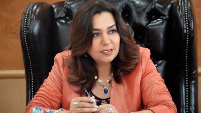 أول سيدة تتولى وزارة التنمية المحلية، من هي الدكتورة منال عوض؟