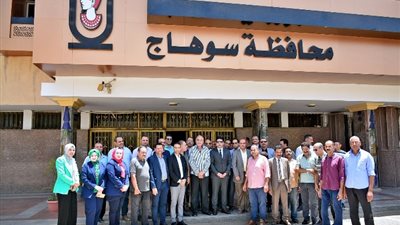 نائب محافظ سوهاج الجديد يصل مكتبه لمباشرة مهام عمله