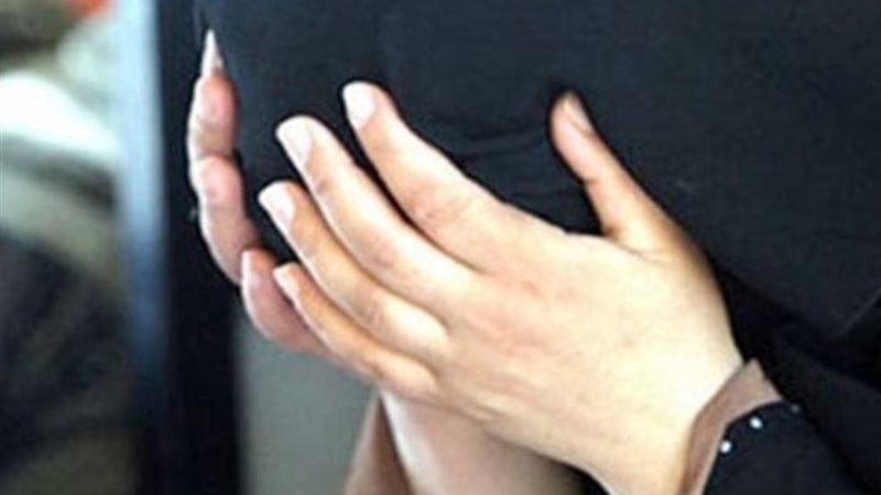 سيدة تتسبب في وفاة ابنها