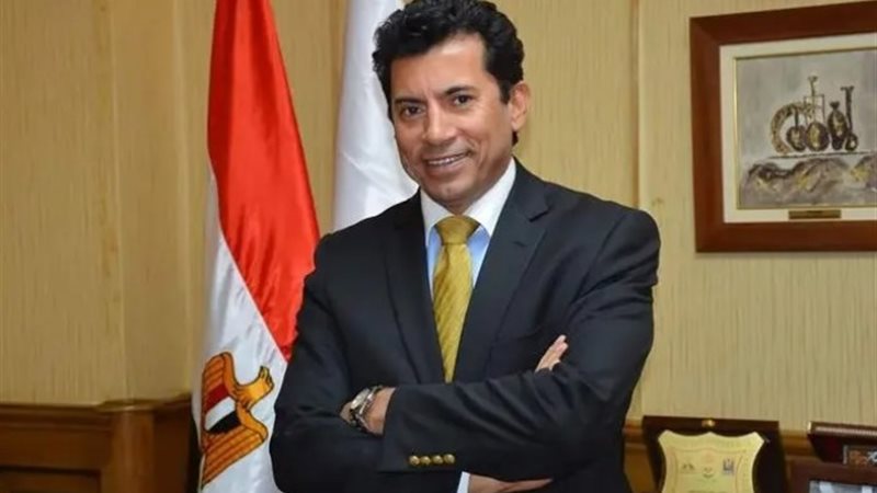 وزير الشباب والرياضة