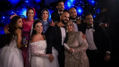 رموز السياسية ورجال الأعمال في حفل زفاف نبيه صفوت وكريمان نور ( صور)